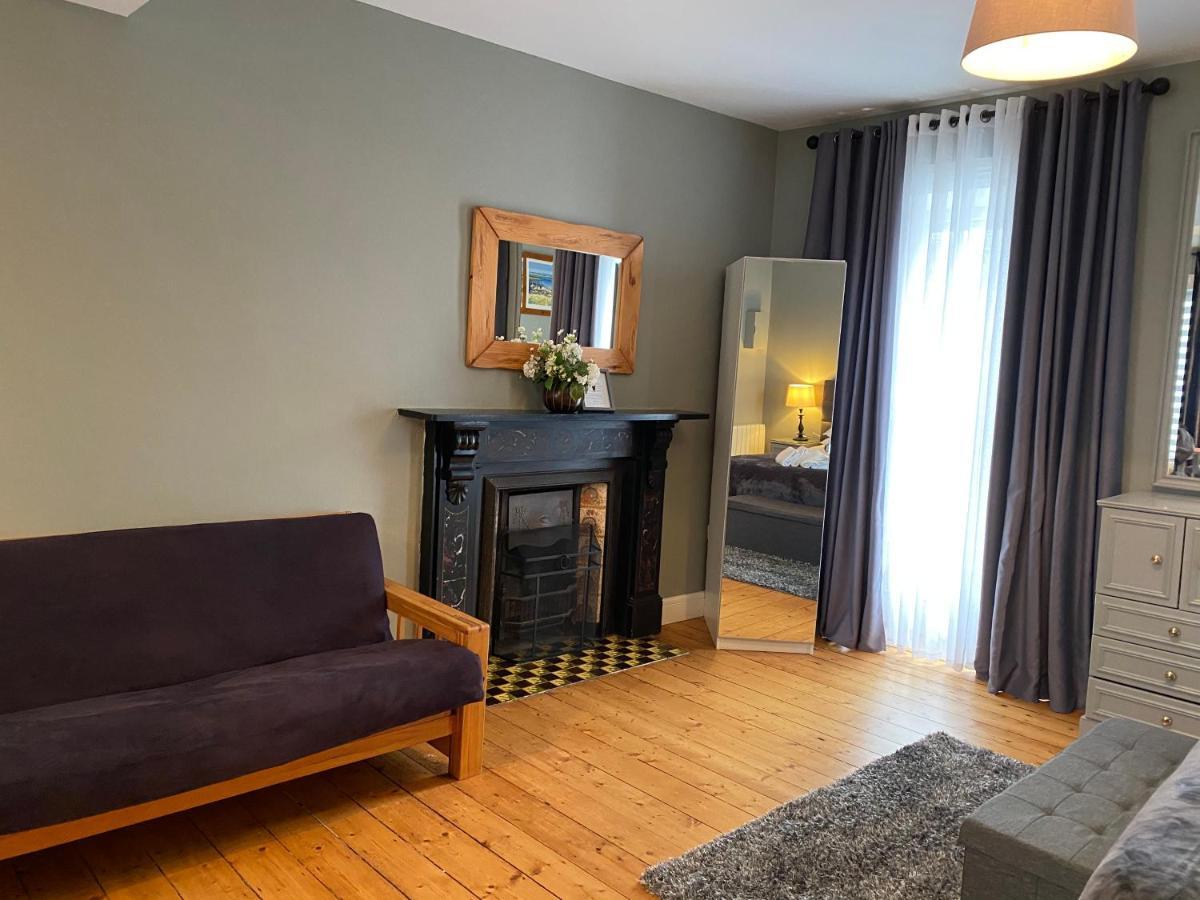 6 New Street Selfcatering Bnb Studio 1 بانتري المظهر الخارجي الصورة